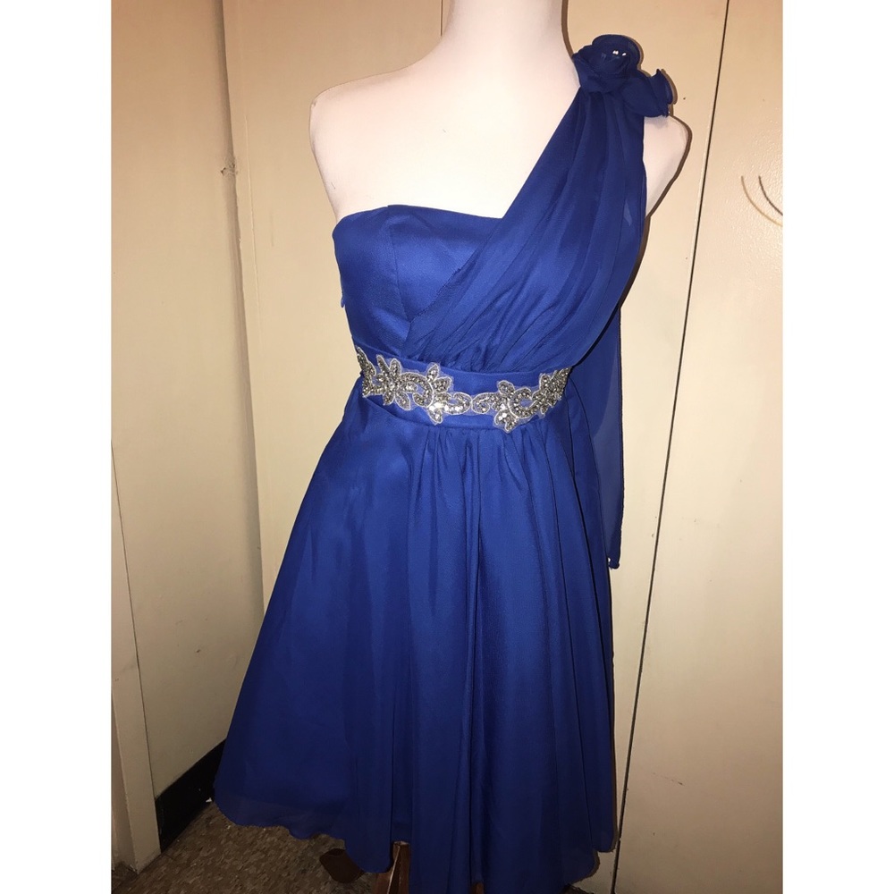 Blue dress